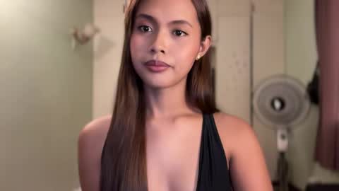 divaonopka online show from April 2026 05:39:01 PM