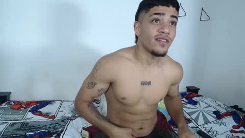 izaack online show from September 2025 07:30:01 PM