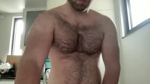 Izylduur online show from April 2026 10:46:01 AM