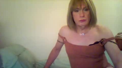 izzy_mchoney online show from January 2025 04:35:01 PM