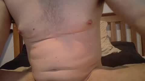 Snapshot of j281133 chatting on April 2026 09:45:02 PM Big 8 online show from April 2026 09:45:02 PM