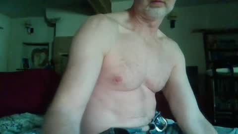 Snapshot of j4ckcock chatting on July 2026 06:17:01 AM J4ckcock online show from July 2026 06:17:01 AM