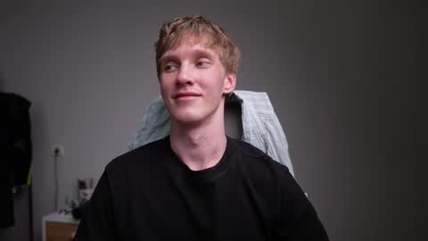 Danny online show from March 2026 08:32:01 PM