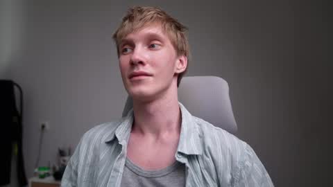 Danny online show from April 2026 04:10:02 AM