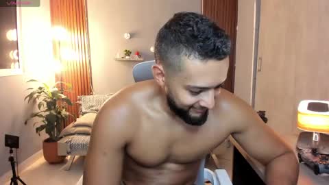 Calix  Independient model Insta and twt Calixsnake online show from May 2026 12:39:02 AM