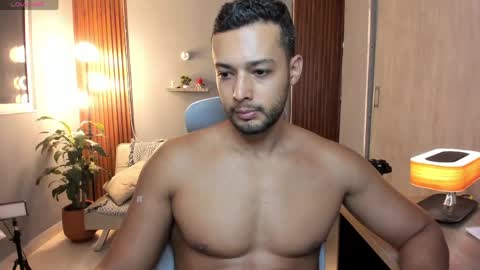 Calix  Independient model Insta and twt Calixsnake online show from June 2026 07:19:02 PM