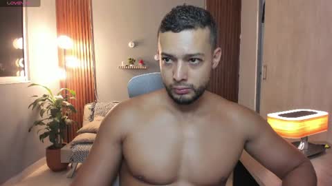 Calix  Independient model Insta and twt Calixsnake online show from June 2026 11:42:01 PM