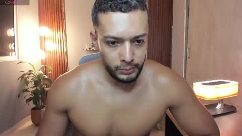 Calix  Independient model Insta and twt Calixsnake online show from June 2026 11:46:01 PM