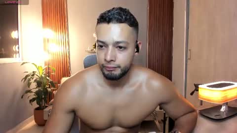 Calix  Independient model Insta and twt Calixsnake online show from July 2026 11:31:01 PM