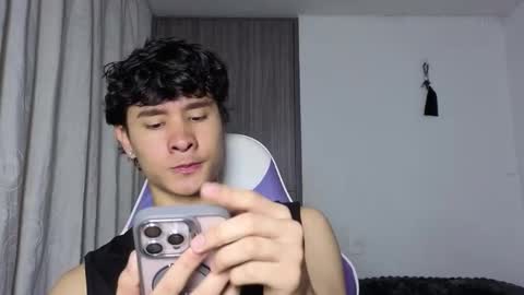 Noah online show from October 2025 03:35:01 PM