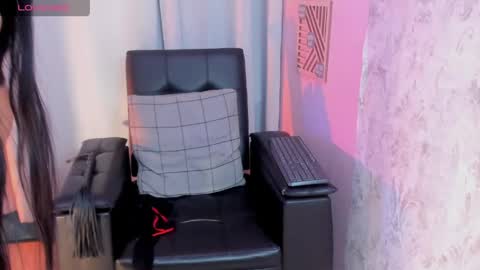 Jade West online show from May 2026 11:18:01 AM