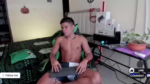 JACK CASTELL online show from October 2025 12:23:02 PM