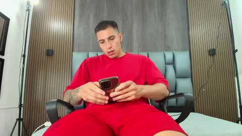 JACK PERGURTSON online show from April 2026 10:37:01 AM