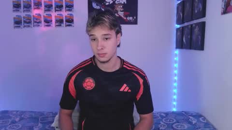 J online show from November 2025 07:18:01 AM