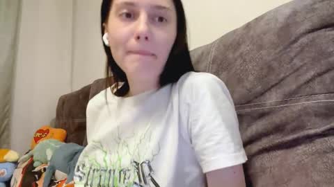 Snapshot of jackelineboldon chatting on November 2025 04:26:02 AM Alice online show from November 2025 04:26:02 AM