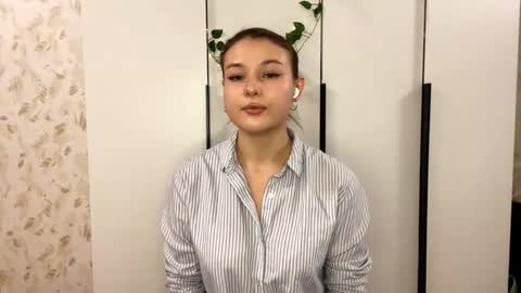 Sonya online show from November 2025 02:38:02 PM