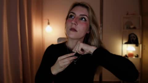 Snapshot of jacky_croft chatting on May 2026 01:01:01 AM Linda Sofia help me get to 100 thumbs up online show from May 2026 01:01:01 AM