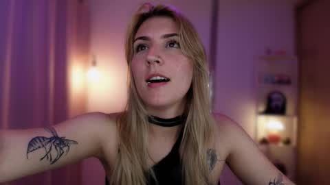 Snapshot of jacky_croft chatting on May 2026 01:56:01 AM Linda Sofia help me get to 100 thumbs up online show from May 2026 01:56:01 AM