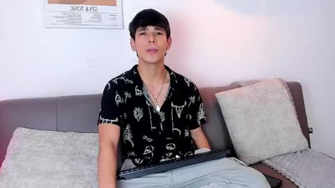 jacob_colliins online show from May 2026 03:12:01 AM