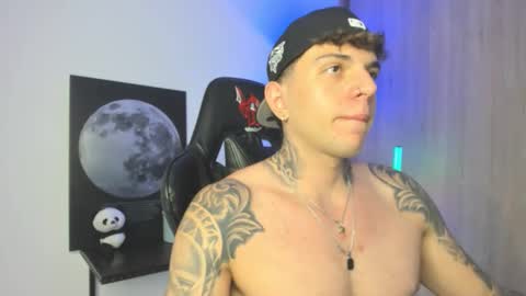 jacobb116 online show from November 2025 01:15:01 AM