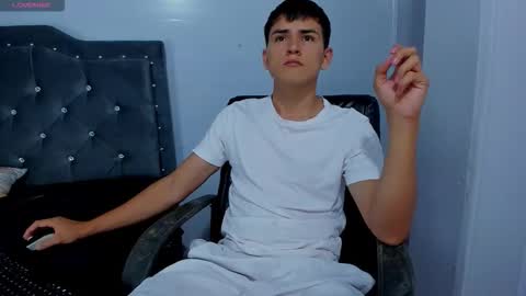 Snapshot of jacobb_lee chatting on November 2025 09:59:01 PM Jacob Lee online show from November 2025 09:59:01 PM