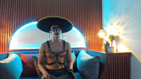jacobdraven online show from November 2025 02:36:01 AM