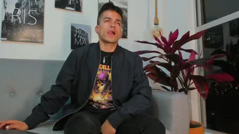 Snapshot of jacobstones_ chatting on January 2025 05:29:01 AM JACOB STONES online show from January 2025 05:29:01 AM