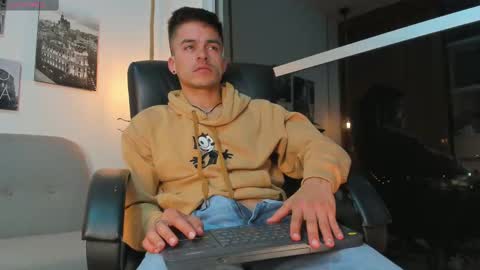 Snapshot of jacobstones_ chatting on February 2025 06:52:02 AM JACOB STONES online show from February 2025 06:52:02 AM