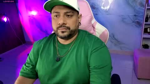 Snapshot of jacoob_woods chatting on April 2026 11:20:02 PM daddy sir master bear online show from April 2026 11:20:02 PM