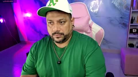 Snapshot of jacoob_woods chatting on May 2026 04:11:01 PM daddy sir master bear online show from May 2026 04:11:01 PM