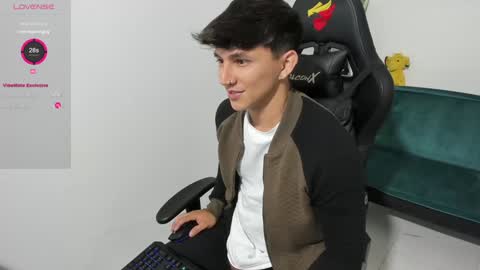 jacobo online show from December 2024 08:18:01 PM