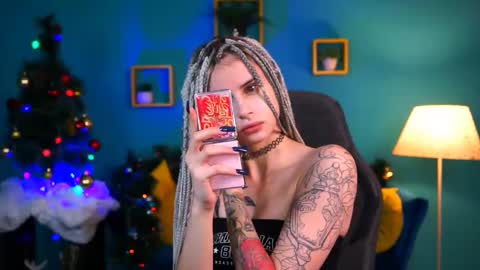 Snapshot of jade_castle chatting on December 2024 02:10:02 AM jade_castle online show from December 2024 02:10:02 AM