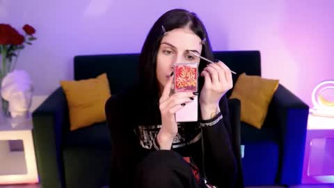 jade_castle online show from March 2026 04:54:01 PM