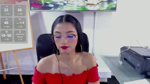 jade_connor online show from April 2026 08:32:01 PM