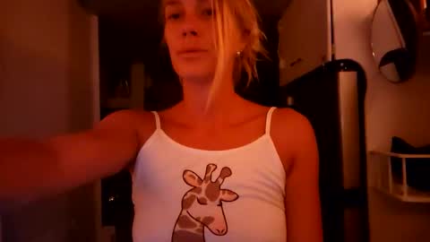 Jade Fex online show from May 2026 01:47:02 AM