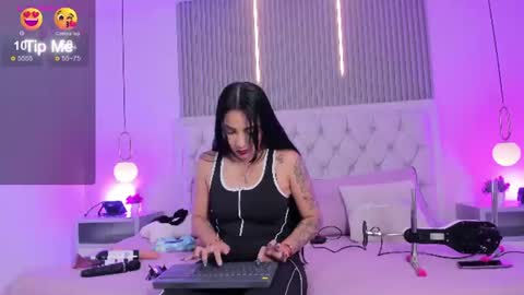 karlla scarlet online show from July 2026 04:41:02 AM