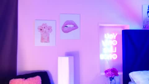 JADE online show from September 2025 04:12:02 AM