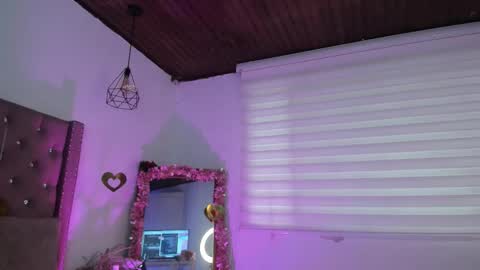 Jade online show from February 2026 08:52:01 PM