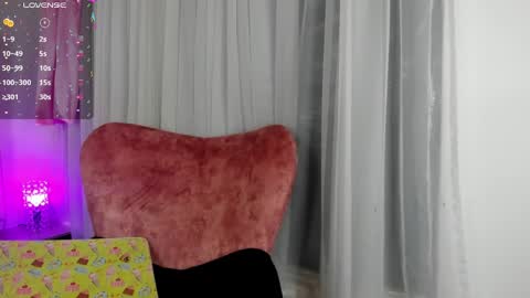 jade white  online show from January 2025 12:45:02 PM