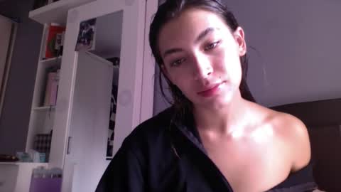 Snapshot of jade_ws chatting on June 2026 09:42:01 PM Jade online show from June 2026 09:42:01 PM
