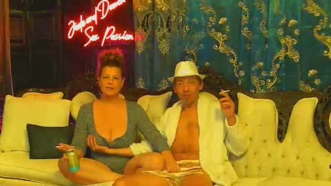 Snapshot of jadeanddamon chatting on December 2025 05:29:02 PM JadeandDamon online show from December 2025 05:29:02 PM