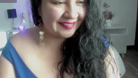 jadebellee online show from June 2026 06:34:02 PM
