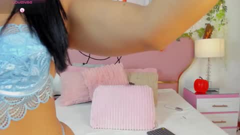 jadebennett online show from October 2025 05:09:02 AM