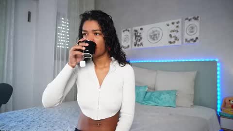 Jade online show from November 2025 09:20:01 AM