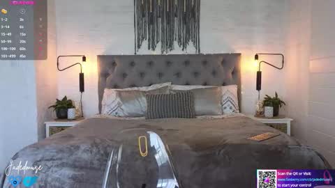 Jade online show from September 2025 07:46:02 AM