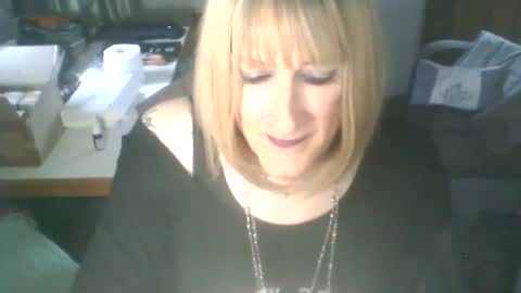 Snapshot of jadeladyboyminx chatting on November 2025 03:25:02 PM Jademinx online show from November 2025 03:25:02 PM