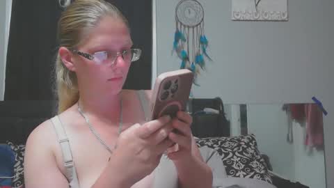 JadeLuv online show from March 2026 12:16:01 AM