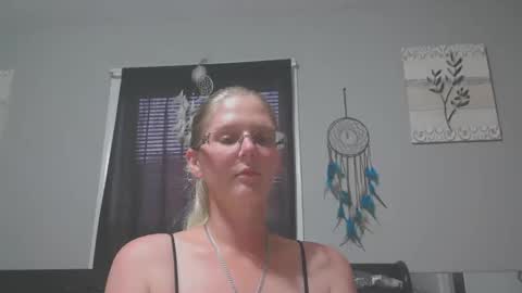 JadeLuv online show from June 2026 01:06:01 AM