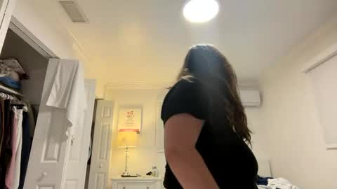 jademonroe0522 online show from October 2025 11:00:02 AM