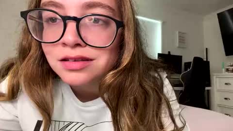 jademonroe0522 online show from November 2025 04:41:02 PM